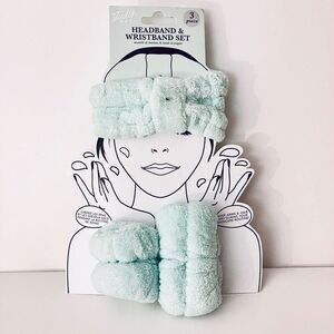 NWT Studio Dry 3 Piece Green Puffy & Soft Headband & Wristband Set